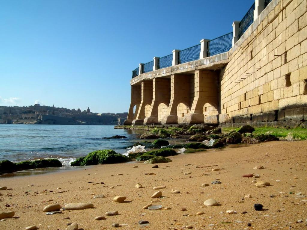 Kalkara Cosy 2 Bedroom Maisonette Luaran gambar
