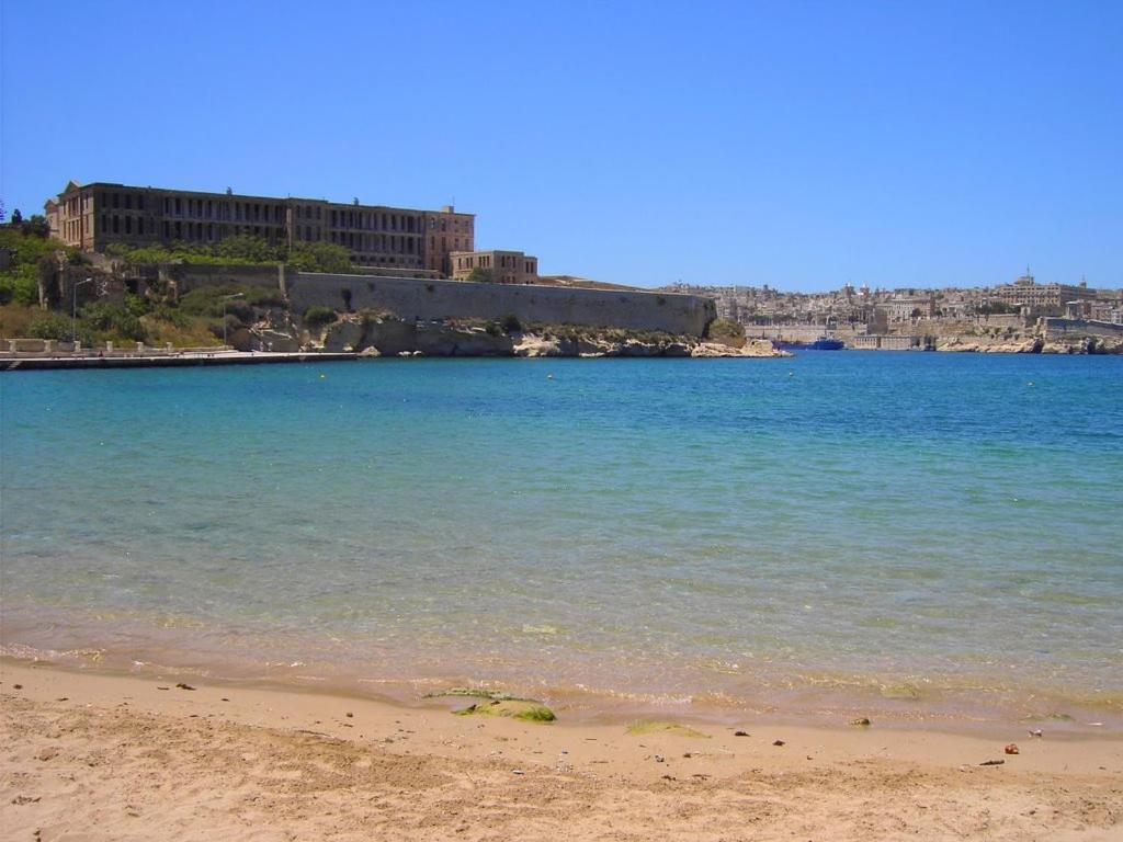 Kalkara Cosy 2 Bedroom Maisonette Luaran gambar